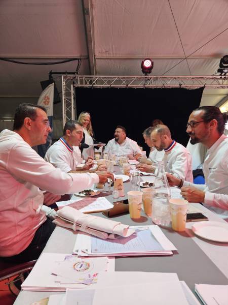 2024, synonyme de nouveauté, La première édition du concours de chausson aux pommes !