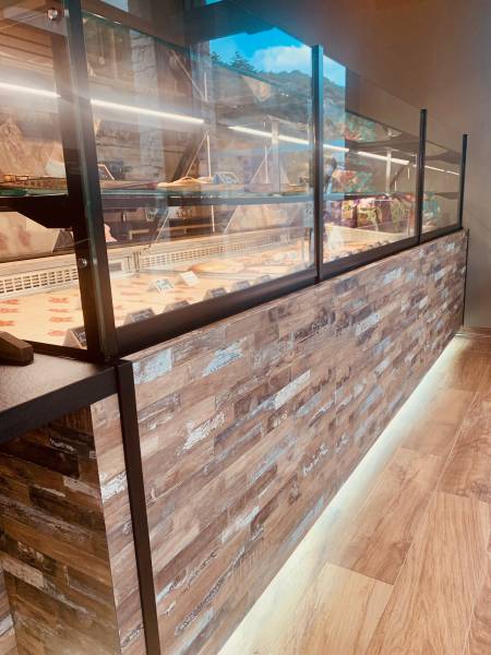 Décoration d'agencement de vitrine de boulangerie bonifacio corse