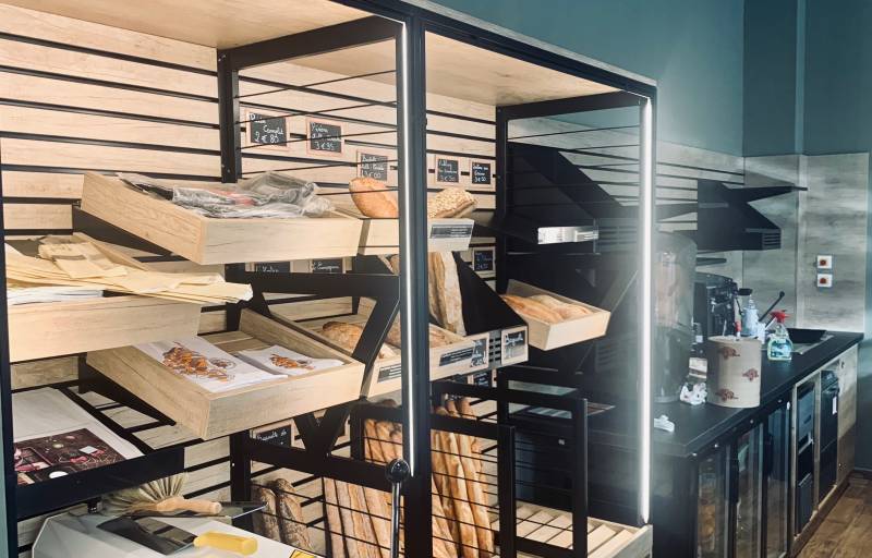 Réalisation d'une Panetière Meuble arrière Pain en Corse